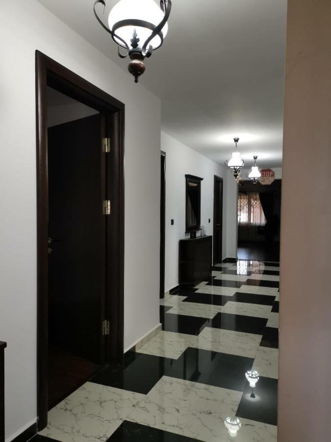 Vila De Vacanta Curtea de Argeş Exteriör bild